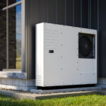 Warmtepomp unit naast moderne gevel Depositphotos_626380596_S